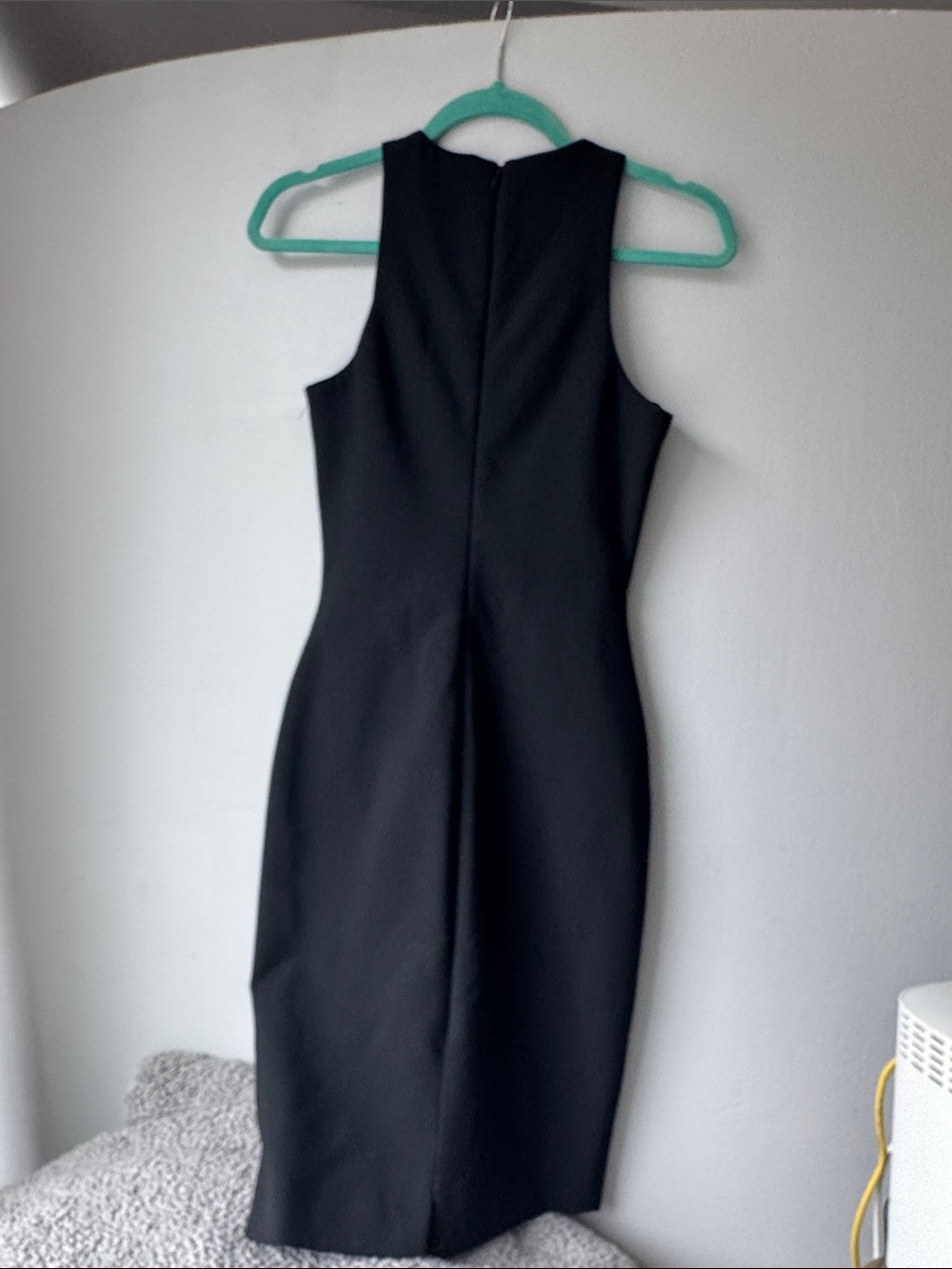 Perfect LBD - Picture 2 of 2